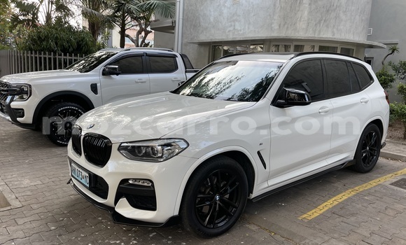 Comprar Usado BMW X3 Branco Carro em Maputo em Maputo