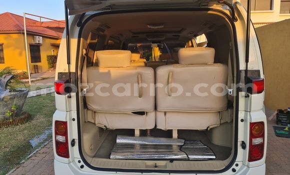 Comprar Usado Nissan Elgrand Branco Carro em Maputo em Maputo Comprar Usado Nissan Elgrand Branco Carro em Maputo em Maputo