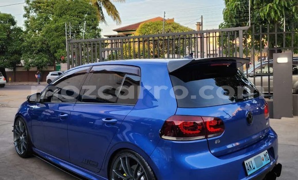 Buy Used Volkswagen Golf R Blue Car in Maputo in Maputo Buy Used Volkswagen Golf R Blue Car in Maputo in Maputo