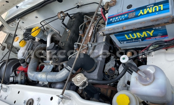 Buy Used Mahindra Bolero White Car in Maputo in Maputo Buy Used Mahindra Bolero White Car in Maputo in Maputo