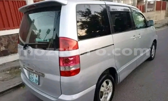 Nunua Ilio tumika Toyota Noah Nyingine Gari ndani ya Maputo nchini Maputo Nunua Ilio tumika Toyota Noah Nyingine Gari ndani ya Maputo nchini Maputo