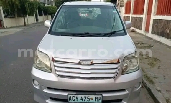Nunua Ilio tumika Toyota Noah Nyingine Gari ndani ya Maputo nchini Maputo Nunua Ilio tumika Toyota Noah Nyingine Gari ndani ya Maputo nchini Maputo