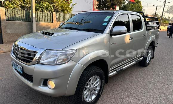 Nunua Ilio tumika Toyota Hilux Nyingine Gari ndani ya Maputo nchini Maputo Nunua Ilio tumika Toyota Hilux Nyingine Gari ndani ya Maputo nchini Maputo