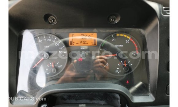 Comprar Importar Mitsubishi Carisma Branco Carro em Import - Dubai em Cabo Delgado