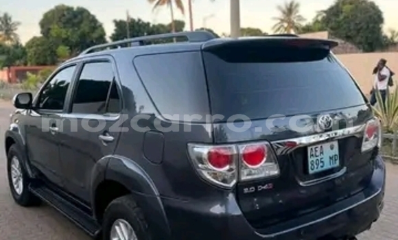 Nunua Ilio tumika Toyota Fortuner Nyingine Gari ndani ya Maputo nchini Maputo Nunua Ilio tumika Toyota Fortuner Nyingine Gari ndani ya Maputo nchini Maputo