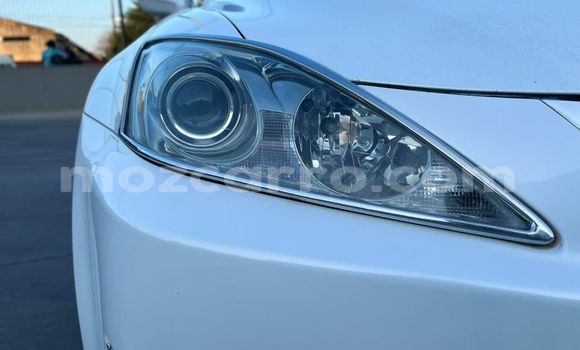 Buy Used Lexus IS White Car in Maputo in Maputo Buy Used Lexus IS White Car in Maputo in Maputo