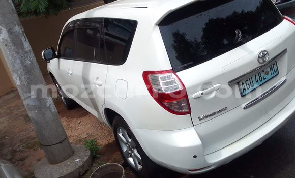 Comprar Usado Toyota Vanguard Branco Carro em Maputo em Maputo Comprar Usado Toyota Vanguard Branco Carro em Maputo em Maputo