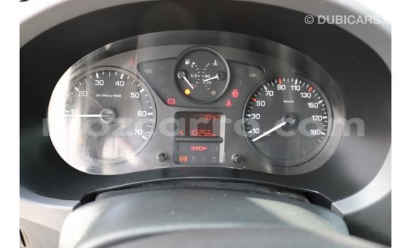 Comprar Importar Peugeot Partner Branco Carro em Import - Dubai em Cabo Delgado