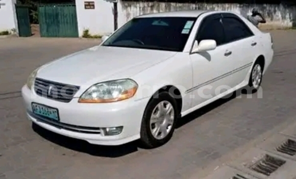 Tenga Tsaru Toyota Mark II Chena Mota in Maputo in Maputo