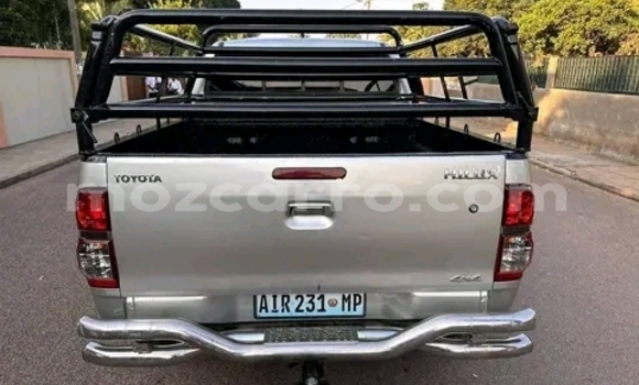 Nunua Ilio tumika Toyota Hilux Nyingine Gari ndani ya Maputo nchini Maputo Nunua Ilio tumika Toyota Hilux Nyingine Gari ndani ya Maputo nchini Maputo