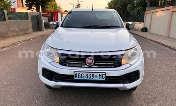 Nunua Ilio tumika Fiat Fullback Nyeupe Gari ndani ya Maputo nchini Maputo Nunua Ilio tumika Fiat Fullback Nyeupe Gari ndani ya Maputo nchini Maputo