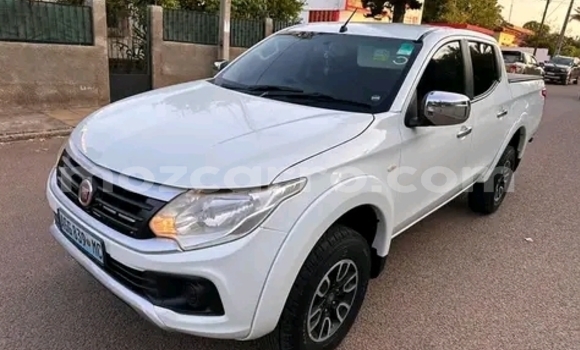 Nunua Ilio tumika Fiat Fullback Nyeupe Gari ndani ya Maputo nchini Maputo Nunua Ilio tumika Fiat Fullback Nyeupe Gari ndani ya Maputo nchini Maputo