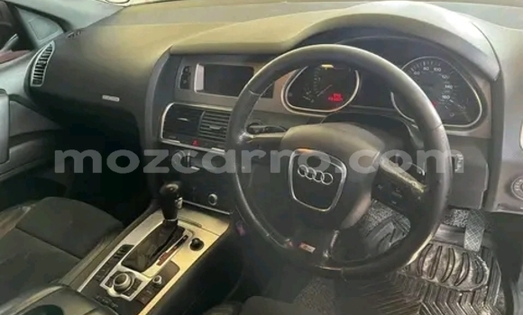 Nunua Ilio tumika Audi Q7 Nyeusi Gari ndani ya Maputo nchini Maputo Nunua Ilio tumika Audi Q7 Nyeusi Gari ndani ya Maputo nchini Maputo