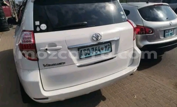Buy Used Toyota Vanguard White Car in Maputo in Maputo Buy Used Toyota Vanguard White Car in Maputo in Maputo