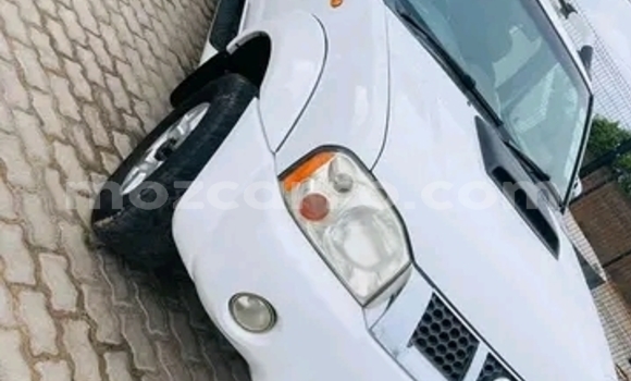 Nunua Ilio tumika Nissan Hardbody Nyeupe Gari ndani ya Maputo nchini Maputo Nunua Ilio tumika Nissan Hardbody Nyeupe Gari ndani ya Maputo nchini Maputo