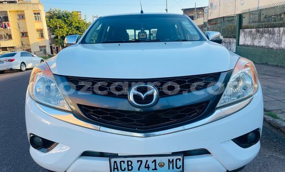 Nunua Ilio tumika Mazda BT-50 Nyeupe Gari ndani ya Maputo nchini Maputo Nunua Ilio tumika Mazda BT-50 Nyeupe Gari ndani ya Maputo nchini Maputo
