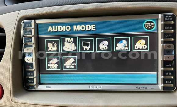 Buy Used Toyota Sienta Red Car in Maputo in Maputo Buy Used Toyota Sienta Red Car in Maputo in Maputo