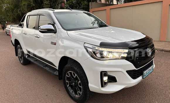 Comprar Usado Toyota Hilux Branco Carro em Maputo em Maputo Comprar Usado Toyota Hilux Branco Carro em Maputo em Maputo