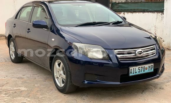 Comprar Usado Toyota Axio Azul Carro em Maputo em Maputo