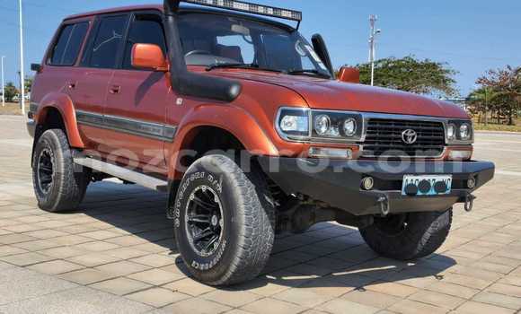 Nunua Ilio tumika Toyota Land Cruiser Nyekundu Gari ndani ya Maputo nchini Maputo Nunua Ilio tumika Toyota Land Cruiser Nyekundu Gari ndani ya Maputo nchini Maputo