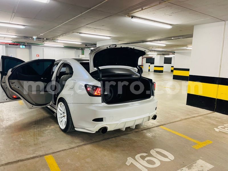 Big with watermark lexus is maputo maputo 14351