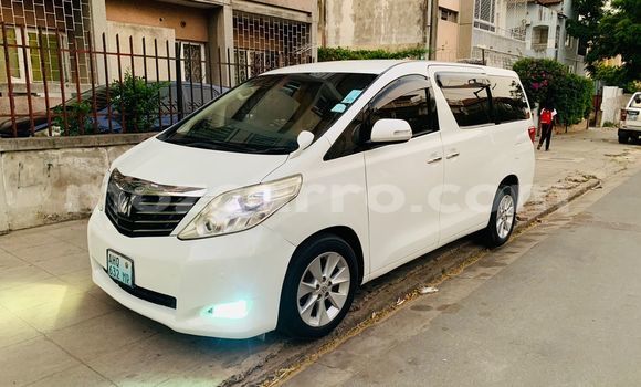 Comprar Usado Toyota Alphard Branco Carro em Maputo em Maputo Comprar Usado Toyota Alphard Branco Carro em Maputo em Maputo