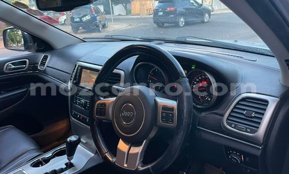 Tenga Tsaru Jeep Grand Cherokee Sirivha Mota in Maputo in Maputo Tenga Tsaru Jeep Grand Cherokee Sirivha Mota in Maputo in Maputo