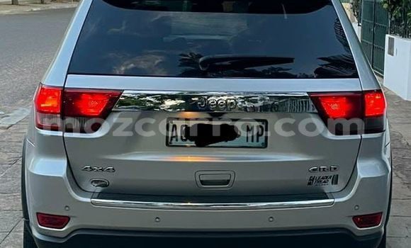 Tenga Tsaru Jeep Grand Cherokee Sirivha Mota in Maputo in Maputo Tenga Tsaru Jeep Grand Cherokee Sirivha Mota in Maputo in Maputo