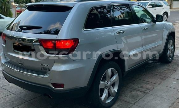Tenga Tsaru Jeep Grand Cherokee Sirivha Mota in Maputo in Maputo Tenga Tsaru Jeep Grand Cherokee Sirivha Mota in Maputo in Maputo