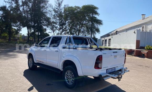 Buy Used Toyota Hilux White Car in Maputo in Maputo Buy Used Toyota Hilux White Car in Maputo in Maputo