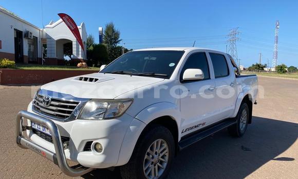 Buy Used Toyota Hilux White Car in Maputo in Maputo Buy Used Toyota Hilux White Car in Maputo in Maputo