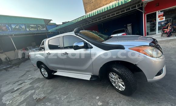 Comprar Usado Mazda BT-50 De outros Carro em Maputo em Maputo Comprar Usado Mazda BT-50 De outros Carro em Maputo em Maputo