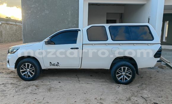 Buy Used Toyota Hilux White Car in Maputo in Maputo Buy Used Toyota Hilux White Car in Maputo in Maputo