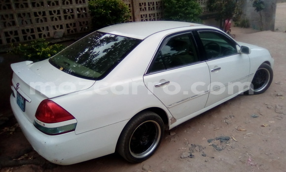 Nunua Ilio tumika Toyota Mark II Nyeupe Gari ndani ya Maputo nchini Maputo Nunua Ilio tumika Toyota Mark II Nyeupe Gari ndani ya Maputo nchini Maputo
