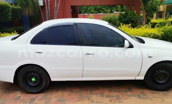 Nunua Ilio tumika Nissan Bluebird Nyeupe Gari ndani ya Maputo nchini Maputo Nunua Ilio tumika Nissan Bluebird Nyeupe Gari ndani ya Maputo nchini Maputo