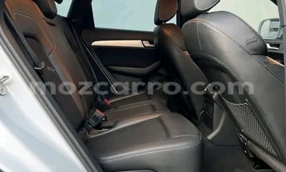 Buy Used Audi Q5 White Car in Maputo in Maputo Buy Used Audi Q5 White Car in Maputo in Maputo