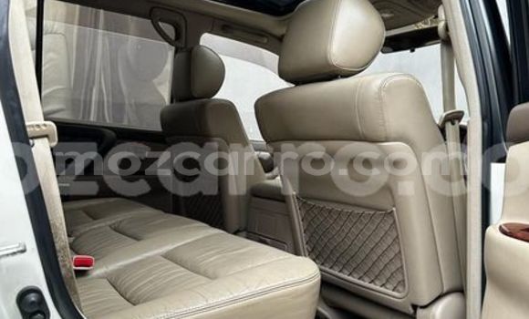 Tenga Tsaru Toyota Land Cruiser Chena Mota in Maputo in Maputo Tenga Tsaru Toyota Land Cruiser Chena Mota in Maputo in Maputo