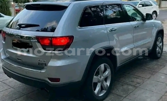 Comprar Usado Jeep Cherokee De outros Carro em Maputo em Maputo Comprar Usado Jeep Cherokee De outros Carro em Maputo em Maputo