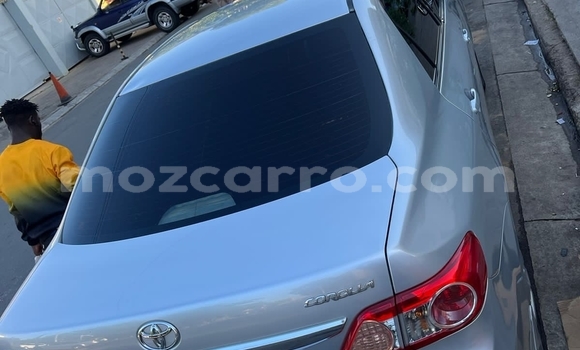 Nunua Ilio tumika Toyota Corolla Fedha Gari ndani ya Maputo nchini Maputo Nunua Ilio tumika Toyota Corolla Fedha Gari ndani ya Maputo nchini Maputo