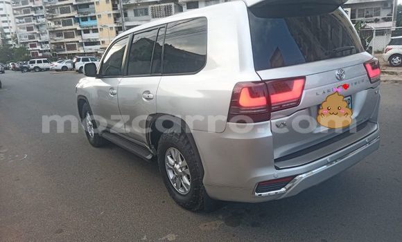 Nunua Ilio tumika Toyota Land Cruiser Prado Brown Gari ndani ya Maputo nchini Maputo Nunua Ilio tumika Toyota Land Cruiser Prado Brown Gari ndani ya Maputo nchini Maputo