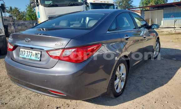 Comprar Usado Hyundai Sonata Branco Carro em Maputo em Maputo Comprar Usado Hyundai Sonata Branco Carro em Maputo em Maputo
