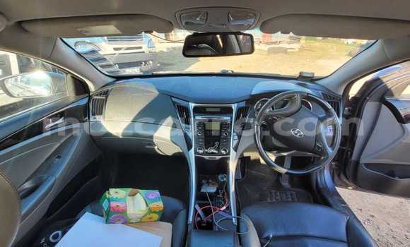 Comprar Usado Hyundai Sonata Branco Carro em Maputo em Maputo Comprar Usado Hyundai Sonata Branco Carro em Maputo em Maputo
