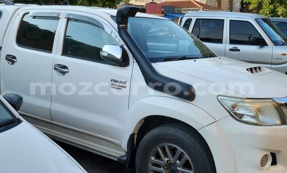 Comprar Usado Toyota Hilux Branco Carro em Maputo em Maputo Comprar Usado Toyota Hilux Branco Carro em Maputo em Maputo