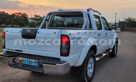 Comprar Usado Nissan Hardbody Branco Carro em Maputo em Maputo Comprar Usado Nissan Hardbody Branco Carro em Maputo em Maputo