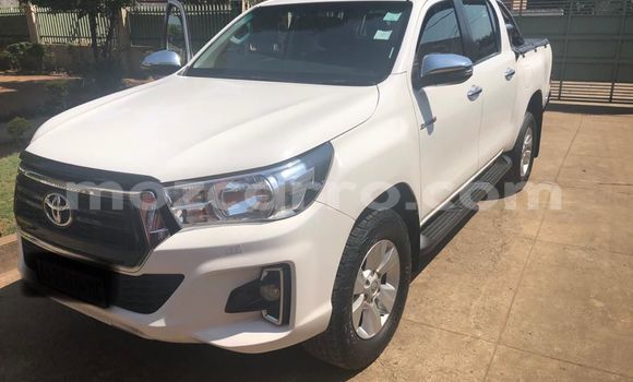 Nunua Ilio tumika Toyota Hiluxe Revo Nyeupe Gari ndani ya Maputo nchini Maputo Nunua Ilio tumika Toyota Hiluxe Revo Nyeupe Gari ndani ya Maputo nchini Maputo