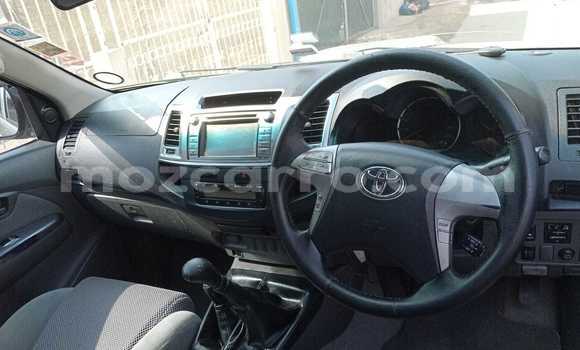 Nunua Ilio tumika Toyota Hilux Nyingine Gari ndani ya Maputo nchini Maputo Nunua Ilio tumika Toyota Hilux Nyingine Gari ndani ya Maputo nchini Maputo