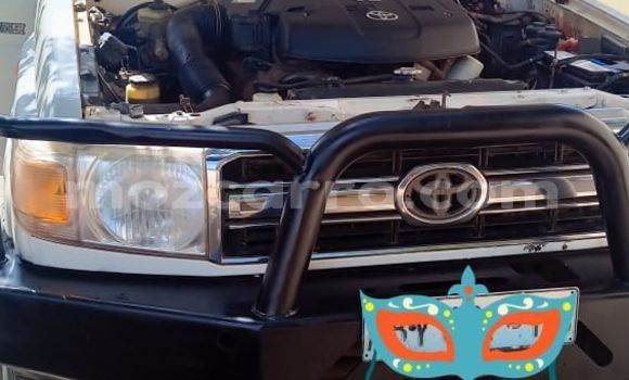 Tenga Tsaru Toyota Land Cruiser Chena Mota in Maputo in Maputo Tenga Tsaru Toyota Land Cruiser Chena Mota in Maputo in Maputo