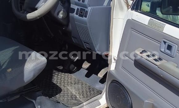 Tenga Tsaru Toyota Land Cruiser Chena Mota in Maputo in Maputo Tenga Tsaru Toyota Land Cruiser Chena Mota in Maputo in Maputo