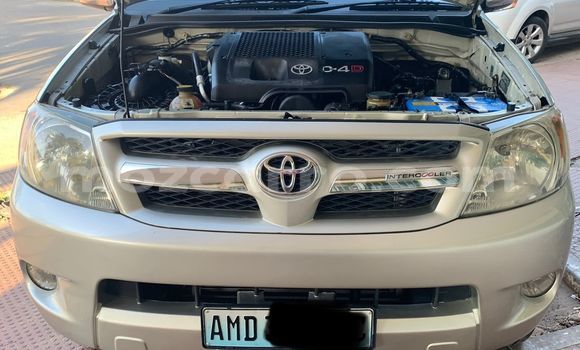 Tenga Tsaru Toyota Hilux Zvimwe Mota in Maputo in Maputo