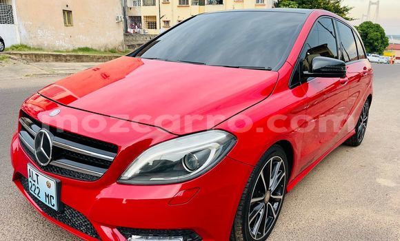 Tenga Tsaru Mercedes Viano Tsvuku Mota in Maputo in Maputo Tenga Tsaru Mercedes Viano Tsvuku Mota in Maputo in Maputo